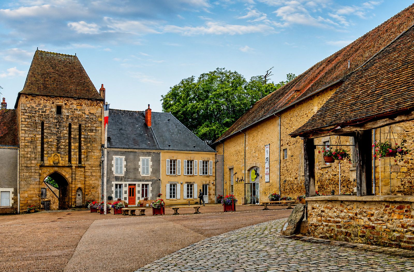 Centre de Sainte-Sévère-sur-Indre – diagnostic immobilier en Indre (36160)